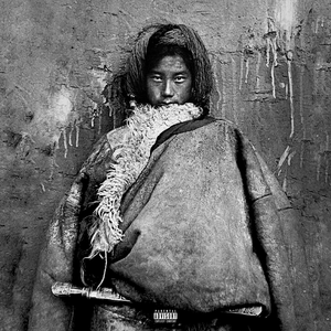 穿越成肉奴的婬乱生活
